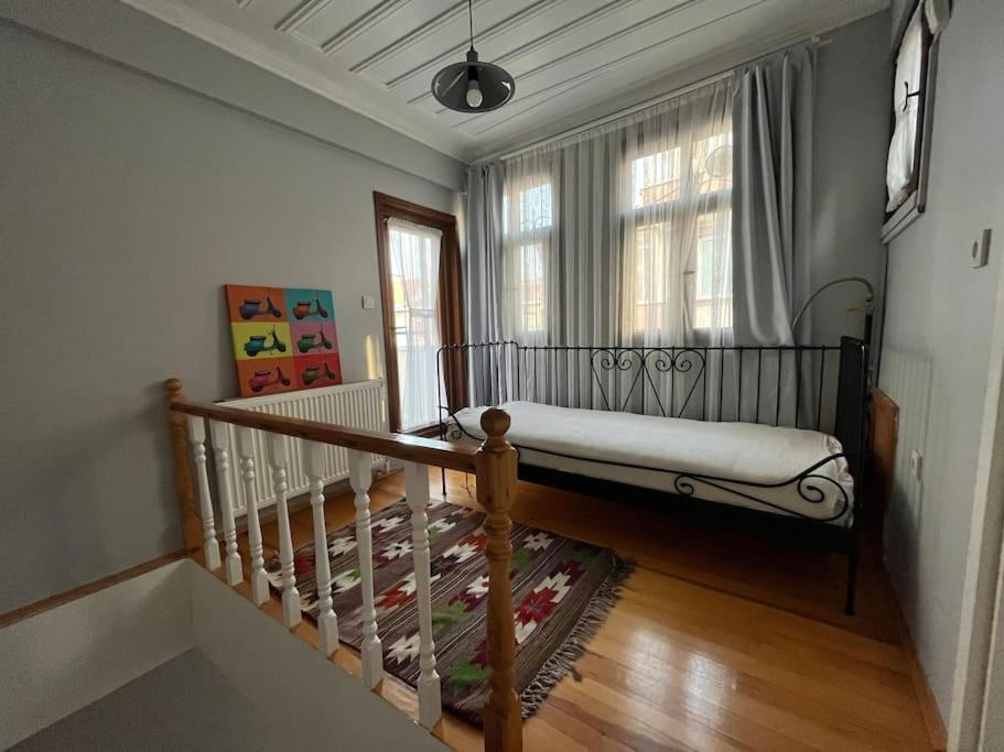 Tekfur Sarayi Ve Kariye Muezesi Yakininda Tarihi Ev Appartement